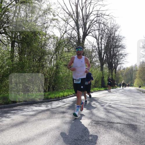 12.04.2026 - 45. Internationalen Wilhelmsburger Insellauf Yannick Fuchs http://msf.ph/oto/9485900 12.04.2026 10:29:23 Laufen 2456, 325 meine-sportfotos.de