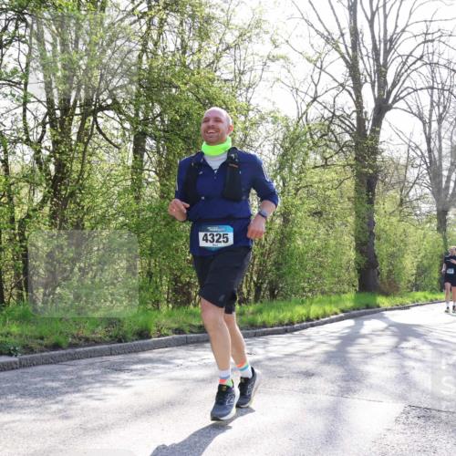 12.04.2026 - 45. Internationalen Wilhelmsburger Insellauf Yannick Fuchs http://msf.ph/oto/9485916 12.04.2026 10:29:24 Laufen 4325 meine-sportfotos.de