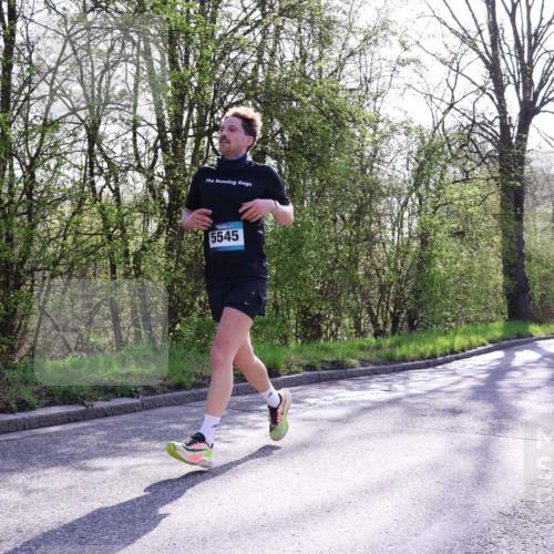 12.04.2026 - 45. Internationalen Wilhelmsburger Insellauf Yannick Fuchs http://msf.ph/oto/9485970 12.04.2026 10:29:29 Laufen 5545 meine-sportfotos.de