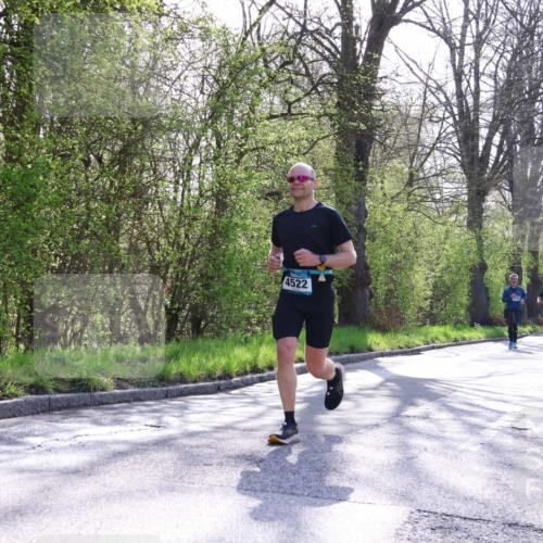 12.04.2026 - 45. Internationalen Wilhelmsburger Insellauf Yannick Fuchs http://msf.ph/oto/9486015 12.04.2026 10:29:35 Laufen 4522 meine-sportfotos.de