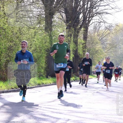 12.04.2026 - 45. Internationalen Wilhelmsburger Insellauf Yannick Fuchs http://msf.ph/oto/9486051 12.04.2026 10:29:38 Laufen 2100, 525, 3444, 4629 meine-sportfotos.de