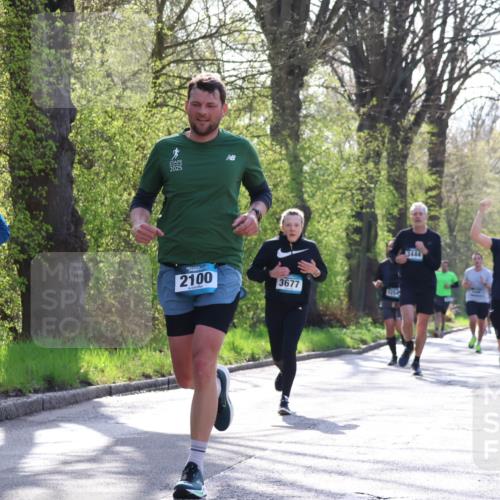 12.04.2026 - 45. Internationalen Wilhelmsburger Insellauf Yannick Fuchs http://msf.ph/oto/9486063 12.04.2026 10:29:40 Laufen 3702, 2025, 2100, 3677, 3444, 4629 meine-sportfotos.de