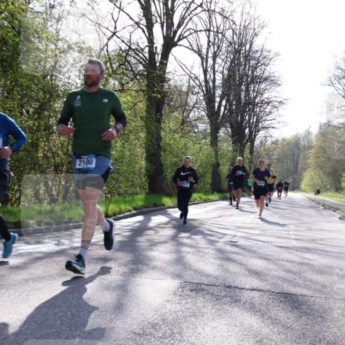12.04.2026 - 45. Internationalen Wilhelmsburger Insellauf Yannick Fuchs http://msf.ph/oto/9486080 12.04.2026 10:29:41 Laufen 3702, 2100 meine-sportfotos.de