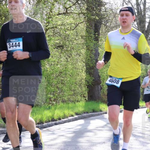 12.04.2026 - 45. Internationalen Wilhelmsburger Insellauf Yannick Fuchs http://msf.ph/oto/9486129 12.04.2026 10:29:46 Laufen 3444, 4608, 4490, 871, 4980, 3781 meine-sportfotos.de