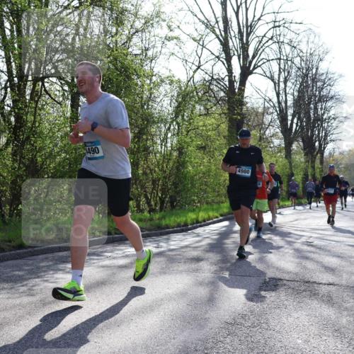 12.04.2026 - 45. Internationalen Wilhelmsburger Insellauf Yannick Fuchs http://msf.ph/oto/9486170 12.04.2026 10:29:50 Laufen 1416, 1490, 4980 meine-sportfotos.de