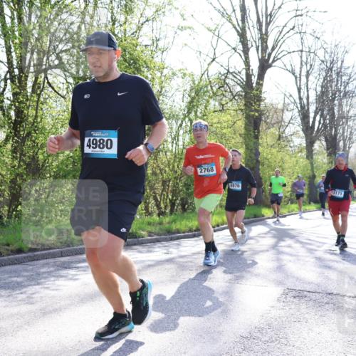 12.04.2026 - 45. Internationalen Wilhelmsburger Insellauf Yannick Fuchs http://msf.ph/oto/9486183 12.04.2026 10:29:51 Laufen 4980, 2768, 4976, 3171 meine-sportfotos.de
