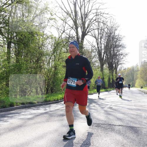 12.04.2026 - 45. Internationalen Wilhelmsburger Insellauf Yannick Fuchs http://msf.ph/oto/9486195 12.04.2026 10:29:53 Laufen 3171 meine-sportfotos.de