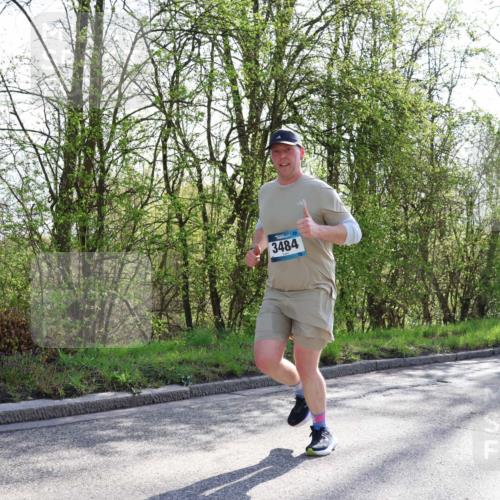 12.04.2026 - 45. Internationalen Wilhelmsburger Insellauf Yannick Fuchs http://msf.ph/oto/9486213 12.04.2026 10:35:53 Laufen 3484 meine-sportfotos.de