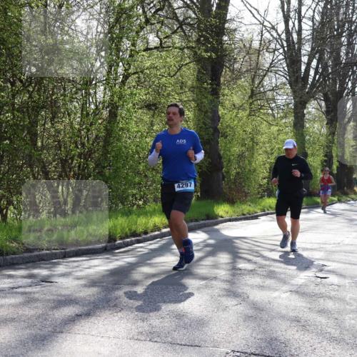 12.04.2026 - 45. Internationalen Wilhelmsburger Insellauf Yannick Fuchs http://msf.ph/oto/9486239 12.04.2026 10:35:56 Laufen 4297 meine-sportfotos.de