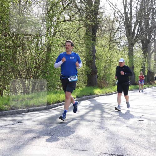 12.04.2026 - 45. Internationalen Wilhelmsburger Insellauf Yannick Fuchs http://msf.ph/oto/9486241 12.04.2026 10:35:56 Laufen 4297 meine-sportfotos.de