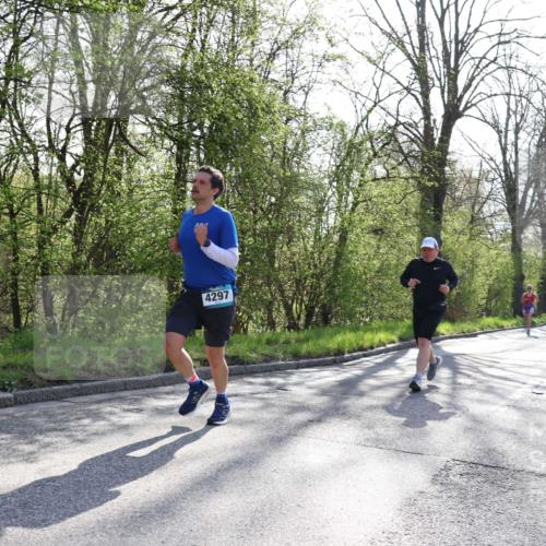 12.04.2026 - 45. Internationalen Wilhelmsburger Insellauf Yannick Fuchs http://msf.ph/oto/9486253 12.04.2026 10:35:57 Laufen 4297 meine-sportfotos.de