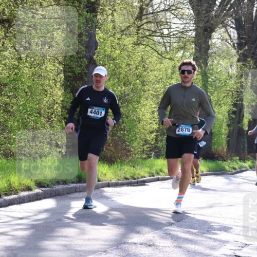 12.04.2026 - 45. Internationalen Wilhelmsburger Insellauf Yannick Fuchs http://msf.ph/oto/9486260 12.04.2026 10:30:01 Laufen 4401, 2878, 521, 5688, 3534, 3090 meine-sportfotos.de