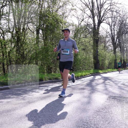 12.04.2026 - 45. Internationalen Wilhelmsburger Insellauf Yannick Fuchs http://msf.ph/oto/9486310 12.04.2026 10:30:07 Laufen 5688 meine-sportfotos.de
