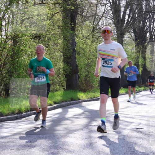 12.04.2026 - 45. Internationalen Wilhelmsburger Insellauf Yannick Fuchs http://msf.ph/oto/9486345 12.04.2026 10:30:11 Laufen 3534, 2525, 4295 meine-sportfotos.de