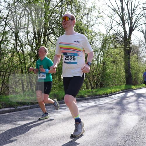12.04.2026 - 45. Internationalen Wilhelmsburger Insellauf Yannick Fuchs http://msf.ph/oto/9486367 12.04.2026 10:30:13 Laufen 3534, 2525, 4295 meine-sportfotos.de