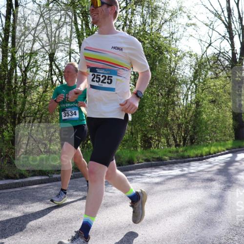 12.04.2026 - 45. Internationalen Wilhelmsburger Insellauf Yannick Fuchs http://msf.ph/oto/9486369 12.04.2026 10:30:13 Laufen 3534, 45, 2525, 295 meine-sportfotos.de