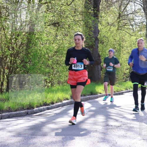 12.04.2026 - 45. Internationalen Wilhelmsburger Insellauf Yannick Fuchs http://msf.ph/oto/9486392 12.04.2026 10:36:13 Laufen 4913, 5664, 33, 3635, 54, 3307 meine-sportfotos.de
