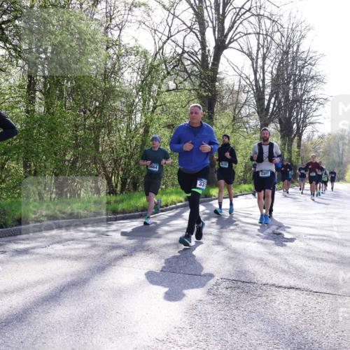 12.04.2026 - 45. Internationalen Wilhelmsburger Insellauf Yannick Fuchs http://msf.ph/oto/9486410 12.04.2026 10:36:15 Laufen 4913, 5664, 331, 3635, 3307 meine-sportfotos.de