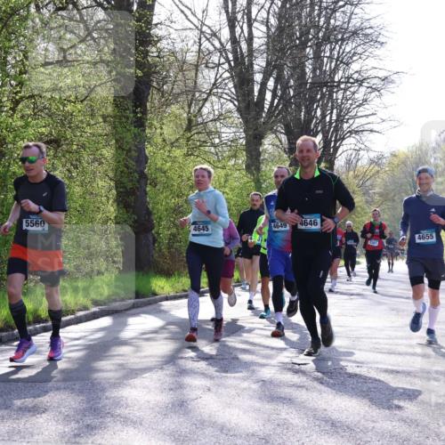 12.04.2026 - 45. Internationalen Wilhelmsburger Insellauf Yannick Fuchs http://msf.ph/oto/9486441 12.04.2026 10:30:20 Laufen 5560, 4645, 4649, 4646, 4655, 3381 meine-sportfotos.de
