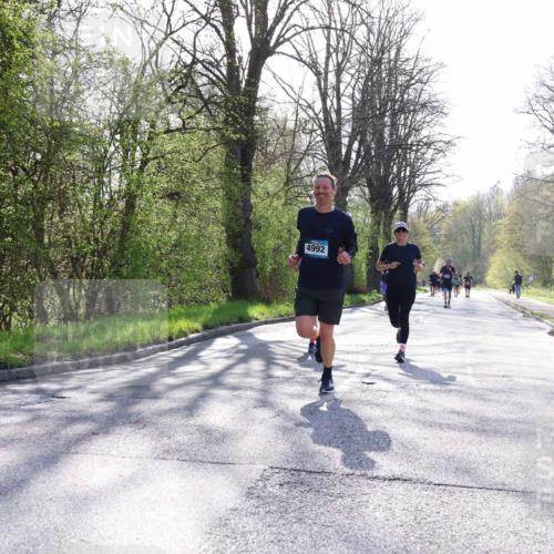 12.04.2026 - 45. Internationalen Wilhelmsburger Insellauf Yannick Fuchs http://msf.ph/oto/9486515 12.04.2026 10:36:25 Laufen 4992 meine-sportfotos.de