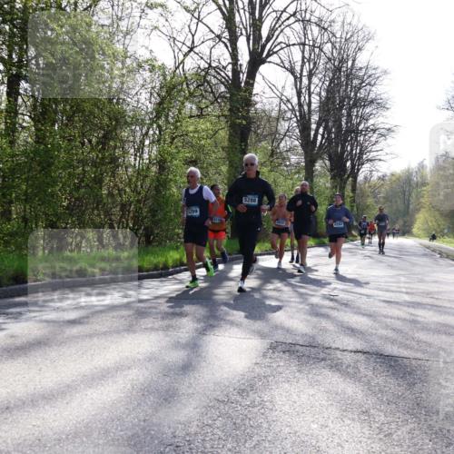 12.04.2026 - 45. Internationalen Wilhelmsburger Insellauf Yannick Fuchs http://msf.ph/oto/9486518 12.04.2026 10:30:28 Laufen 5299, 32, 5288, 5832, 4262 meine-sportfotos.de