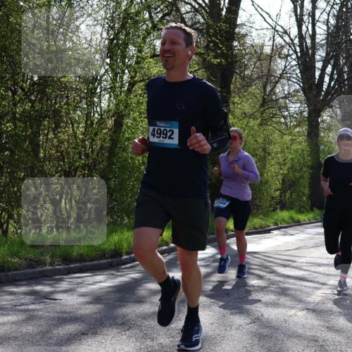 12.04.2026 - 45. Internationalen Wilhelmsburger Insellauf Yannick Fuchs http://msf.ph/oto/9486525 12.04.2026 10:36:26 Laufen 4992, 2384 meine-sportfotos.de
