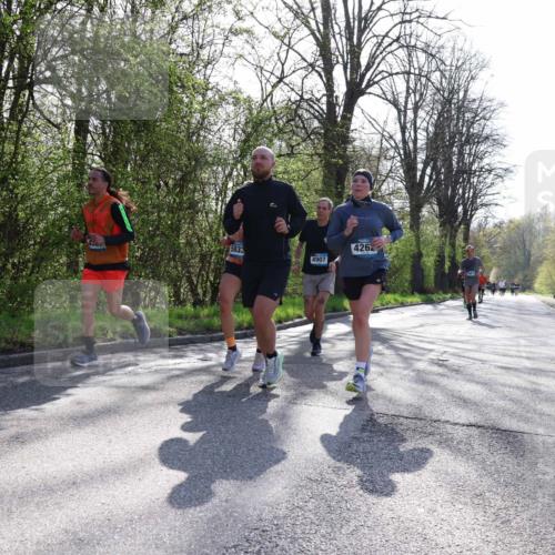 12.04.2026 - 45. Internationalen Wilhelmsburger Insellauf Yannick Fuchs http://msf.ph/oto/9486542 12.04.2026 10:30:30 Laufen 4262, 5832, 4907 meine-sportfotos.de