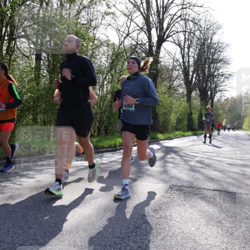 12.04.2026 - 45. Internationalen Wilhelmsburger Insellauf Yannick Fuchs http://msf.ph/oto/9486546 12.04.2026 10:30:30 Laufen 4262 meine-sportfotos.de