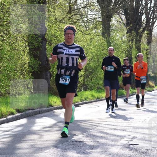 12.04.2026 - 45. Internationalen Wilhelmsburger Insellauf Yannick Fuchs http://msf.ph/oto/9486589 12.04.2026 10:30:35 Laufen 3229, 3987 meine-sportfotos.de