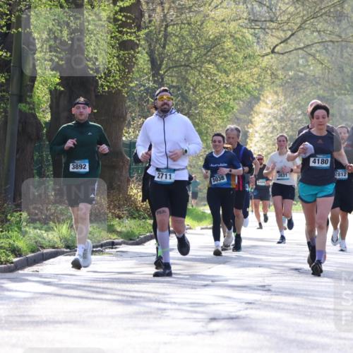12.04.2026 - 45. Internationalen Wilhelmsburger Insellauf Yannick Fuchs http://msf.ph/oto/9486656 12.04.2026 10:30:42 Laufen 3892, 2711, 5038, 5489, 3831, 4180, 2812, 5416 meine-sportfotos.de