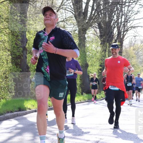 12.04.2026 - 45. Internationalen Wilhelmsburger Insellauf Yannick Fuchs http://msf.ph/oto/9486689 12.04.2026 10:36:45 Laufen 2854, 288, 4681 meine-sportfotos.de