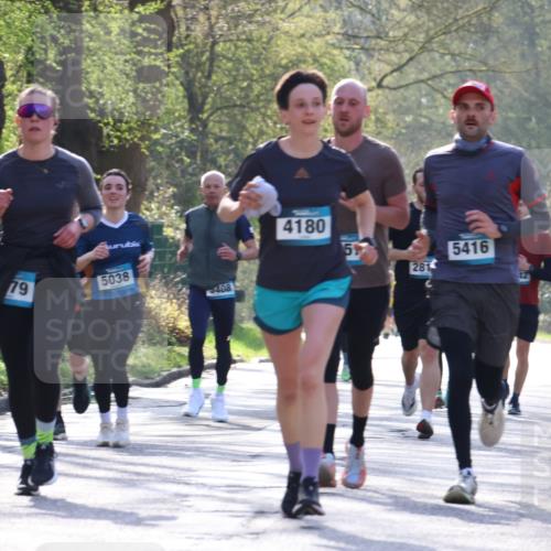 12.04.2026 - 45. Internationalen Wilhelmsburger Insellauf Yannick Fuchs http://msf.ph/oto/9486697 12.04.2026 10:30:46 Laufen 1, 79, 5038, 408, 4180, 517, 5416, 281 meine-sportfotos.de