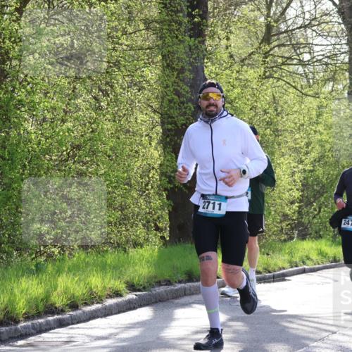 12.04.2026 - 45. Internationalen Wilhelmsburger Insellauf Yannick Fuchs http://msf.ph/oto/9486724 12.04.2026 10:30:49 Laufen 2711, 2479, 4180 meine-sportfotos.de