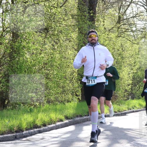 12.04.2026 - 45. Internationalen Wilhelmsburger Insellauf Yannick Fuchs http://msf.ph/oto/9486726 12.04.2026 10:30:49 Laufen 2711, 2, 2479, 4180 meine-sportfotos.de