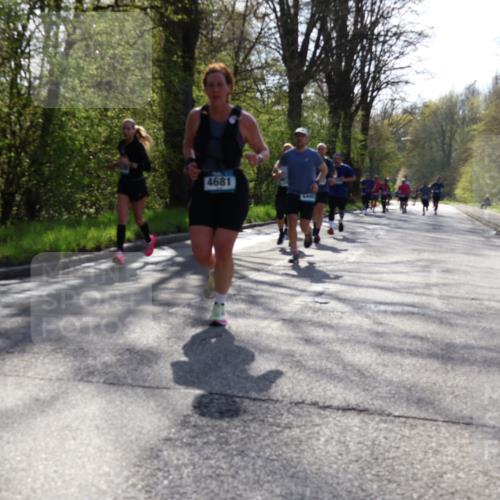 12.04.2026 - 45. Internationalen Wilhelmsburger Insellauf Yannick Fuchs http://msf.ph/oto/9486746 12.04.2026 10:36:51 Laufen 4681, 6448 meine-sportfotos.de