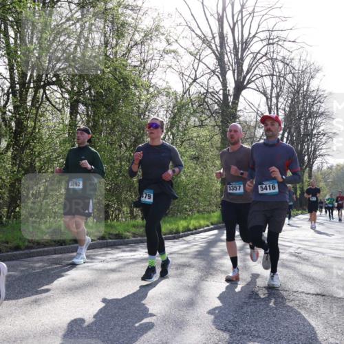 12.04.2026 - 45. Internationalen Wilhelmsburger Insellauf Yannick Fuchs http://msf.ph/oto/9486757 12.04.2026 10:30:52 Laufen 0, 3892, 5357, 5416, 479 meine-sportfotos.de