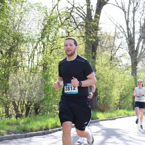 12.04.2026 - 45. Internationalen Wilhelmsburger Insellauf Yannick Fuchs http://msf.ph/oto/9486789 12.04.2026 10:30:56 Laufen 2812, 3831, 3091 meine-sportfotos.de