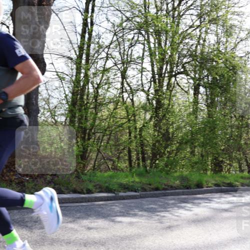 12.04.2026 - 45. Internationalen Wilhelmsburger Insellauf Yannick Fuchs http://msf.ph/oto/9486810 12.04.2026 10:30:58 Laufen 408 meine-sportfotos.de