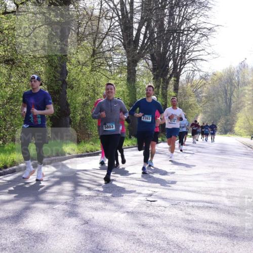 12.04.2026 - 45. Internationalen Wilhelmsburger Insellauf Yannick Fuchs http://msf.ph/oto/9486848 12.04.2026 10:37:01 Laufen 5803, 2393, 4330 meine-sportfotos.de