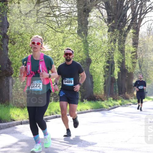 12.04.2026 - 45. Internationalen Wilhelmsburger Insellauf Yannick Fuchs http://msf.ph/oto/9486859 12.04.2026 10:31:03 Laufen 2222, 5489, 4602 meine-sportfotos.de