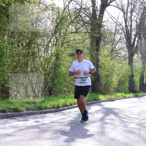 12.04.2026 - 45. Internationalen Wilhelmsburger Insellauf Yannick Fuchs http://msf.ph/oto/9486951 12.04.2026 10:31:14 Laufen 3861 meine-sportfotos.de