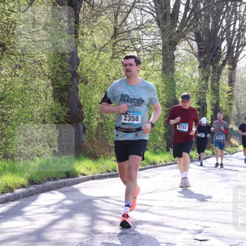 12.04.2026 - 45. Internationalen Wilhelmsburger Insellauf Yannick Fuchs http://msf.ph/oto/9486952 12.04.2026 10:37:10 Laufen 21, 097, 2358, 3722, 3695, 2231 meine-sportfotos.de