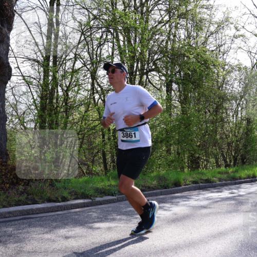 12.04.2026 - 45. Internationalen Wilhelmsburger Insellauf Yannick Fuchs http://msf.ph/oto/9486969 12.04.2026 10:31:15 Laufen 3861 meine-sportfotos.de