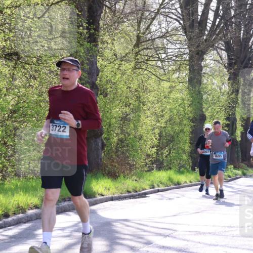 12.04.2026 - 45. Internationalen Wilhelmsburger Insellauf Yannick Fuchs http://msf.ph/oto/9486979 12.04.2026 10:37:13 Laufen 3722, 3007, 3695, 2231 meine-sportfotos.de