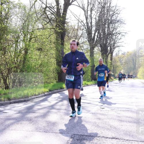 12.04.2026 - 45. Internationalen Wilhelmsburger Insellauf Yannick Fuchs http://msf.ph/oto/9487007 12.04.2026 10:37:15 Laufen 2231, 5039 meine-sportfotos.de