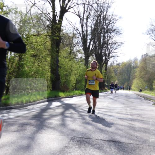 12.04.2026 - 45. Internationalen Wilhelmsburger Insellauf Yannick Fuchs http://msf.ph/oto/9487029 12.04.2026 10:31:25 Laufen 4501 meine-sportfotos.de