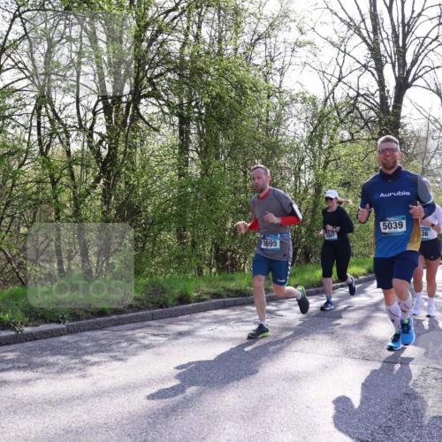 12.04.2026 - 45. Internationalen Wilhelmsburger Insellauf Yannick Fuchs http://msf.ph/oto/9487034 12.04.2026 10:37:17 Laufen 5039, 3007, 36, 3695 meine-sportfotos.de