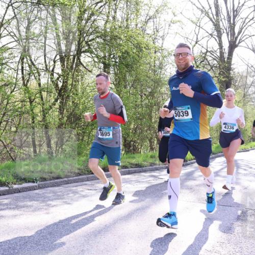 12.04.2026 - 45. Internationalen Wilhelmsburger Insellauf Yannick Fuchs http://msf.ph/oto/9487040 12.04.2026 10:37:18 Laufen 3695, 300, 5039, 4336 meine-sportfotos.de