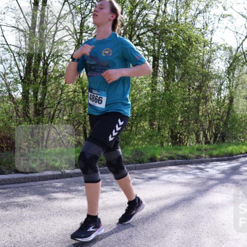 12.04.2026 - 45. Internationalen Wilhelmsburger Insellauf Yannick Fuchs http://msf.ph/oto/9487145 12.04.2026 10:37:27 Laufen 4866 meine-sportfotos.de