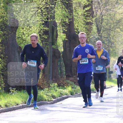 12.04.2026 - 45. Internationalen Wilhelmsburger Insellauf Yannick Fuchs http://msf.ph/oto/9487172 12.04.2026 10:31:41 Laufen 2065, 5442, 5337, 2724, 2869 meine-sportfotos.de